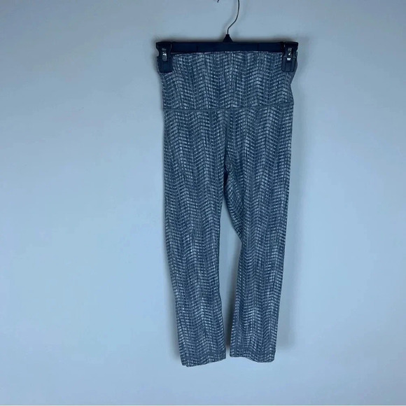 Lululemon athletica Wunder Under Crop Leggings size 4 B37 - Picture 5 of 9